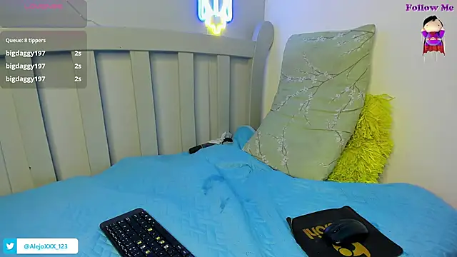 loistwink_ live sex cam