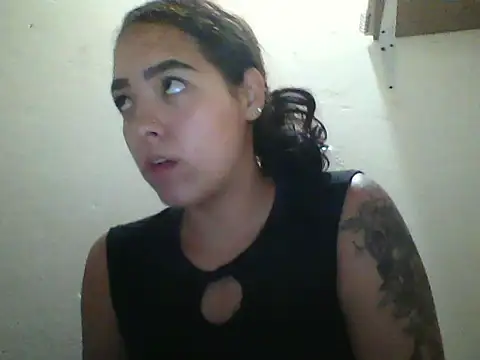hot-kitten's web cam