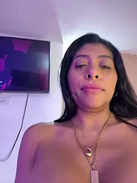canela_10 live sex cam