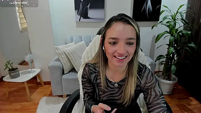 Katapinter live sex cam