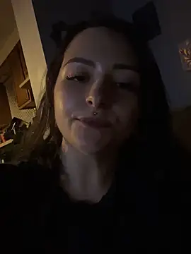 LusciousLiLi's web cam