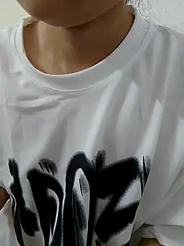 MinokiSan live sex cam
