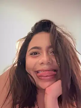 Aryrosee live sex cam