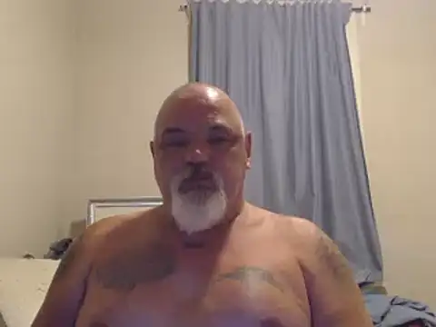 Newfiesausage1972 live sex cam
