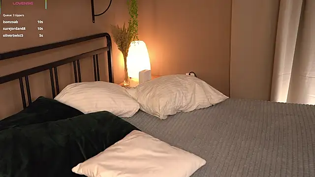 TastyTiffy live sex cam
