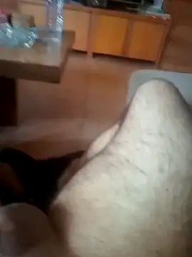 Squirtbooy live sex cam