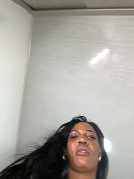 Bustykeyla live sex cam