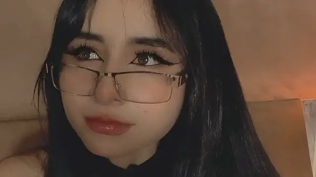 angelinepossy live sex cam