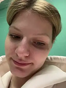 MaryHiggins live sex cam