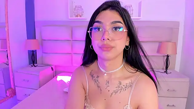RoseCassie live sex cam
