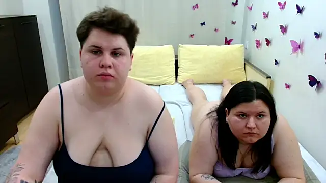 BeckyAndHellen live sex cam