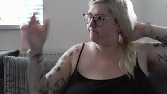 Sizzling_Indie36 live sex cam