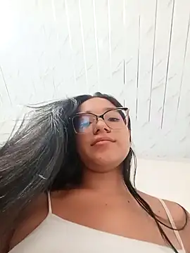-VICKKY live sex cam
