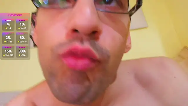 HungEddy live sex cam