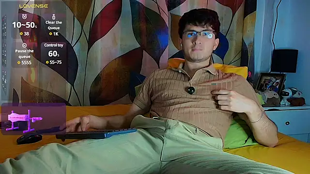 santyago_taylor live sex cam