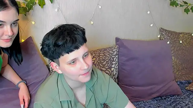 Raven_Radiant live sex cam