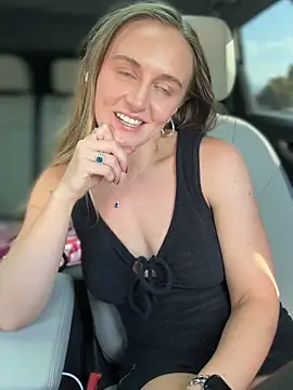lunagirl13 live sex cam
