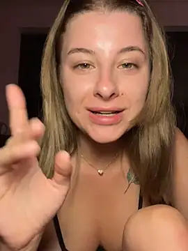 Mia-Minou live sex cam