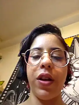 LisandreLaVenale live sex cam