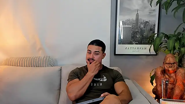 ApoloMakris live sex cam