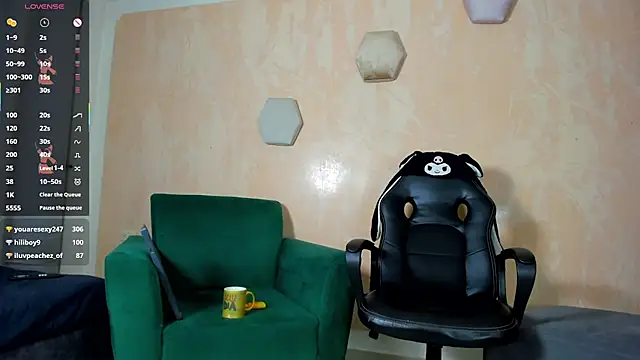 _taylor_black live sex cam