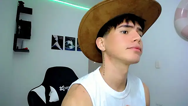 Tayson_Rivers live sex cam