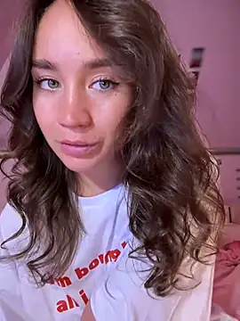 QuietNicole live sex cam