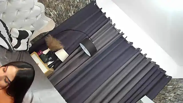 AkiraCalista live sex cam
