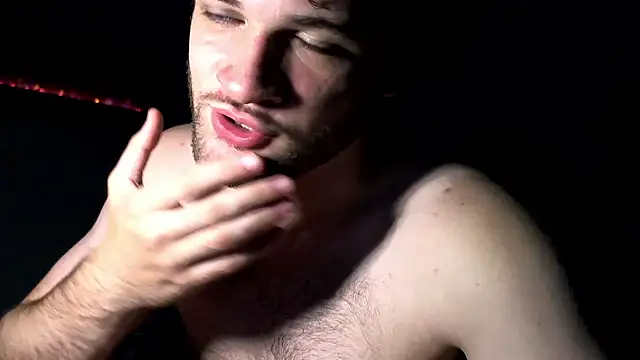 pretty_boytoy live sex cam