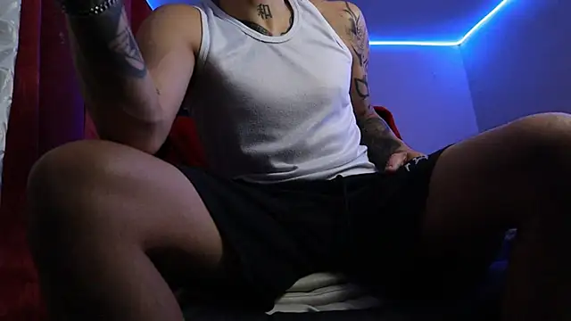 Osiiriis live sex cam