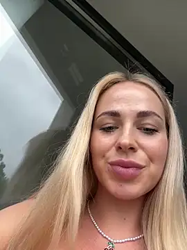 streetdoll live sex cam