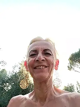 clarabell4 live sex cam