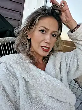 CelynaRoss live sex cam