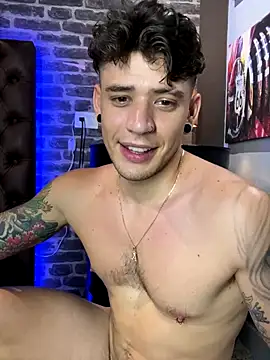 MATTEOSANTINO21 live sex cam