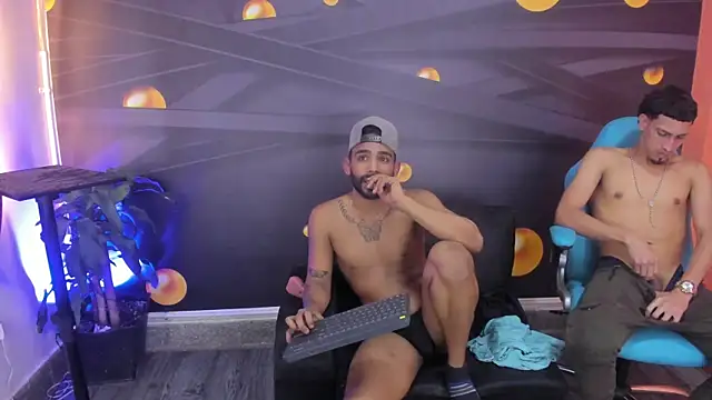 Extreme_boys live sex cam