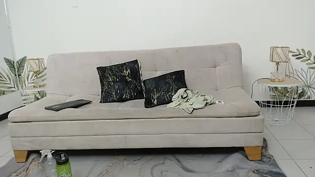 AndrewLandazuri live sex cam