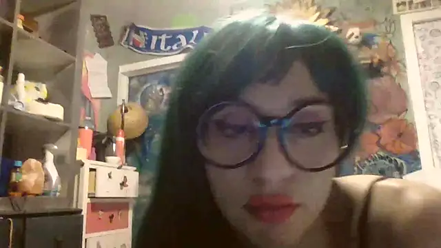 Querida-Mia's web cam