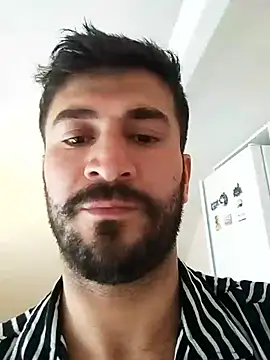 Milf-_-Hunter live sex cam
