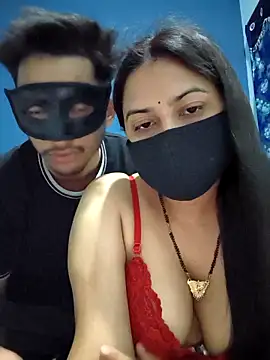 SassyWildCouple live sex cam