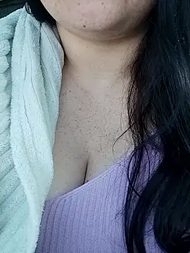 ErikaVlovely's web cam