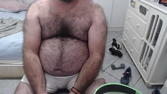MysterBearMG live sex cam