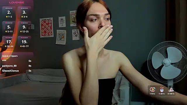 emiliarouds live sex cam