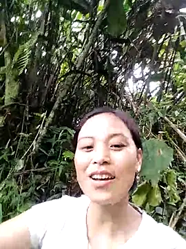 Maipm18 live sex cam