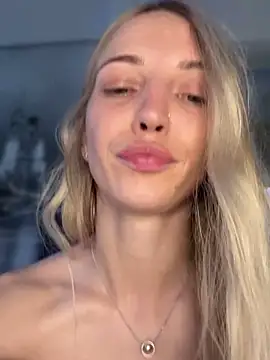 Adelina0001 live sex cam