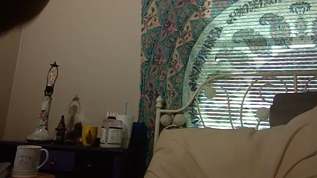 g0lden_are0las89 live sex cam