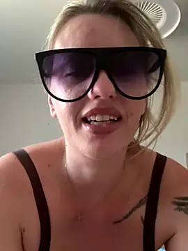 Megan_off live sex cam