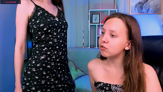 nekky_mouse live sex cam
