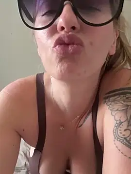 Megan_off live sex cam