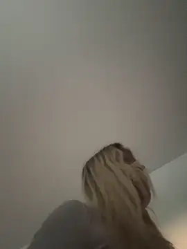 Chloemillerrxx_ live sex cam