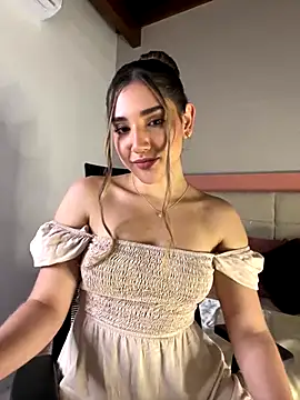 AniiRose live sex cam